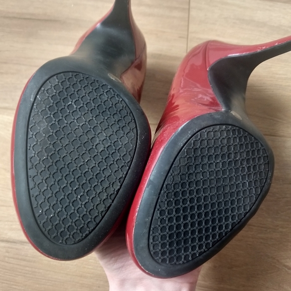 Red Pump Stiletto Heels - Wide size - Picture 2 of 2
